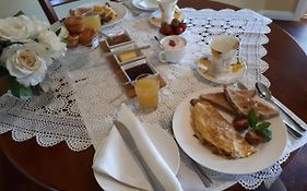 Robin'S Nest B&B